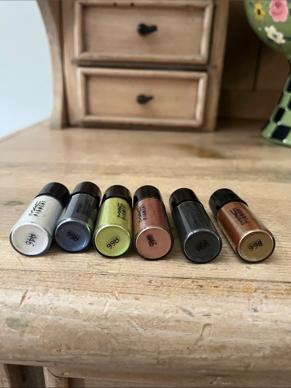 6 MAC Cosmetics Pigment Loose Eye Shadows Mini Artistic Metallic - Picture 4 of 4